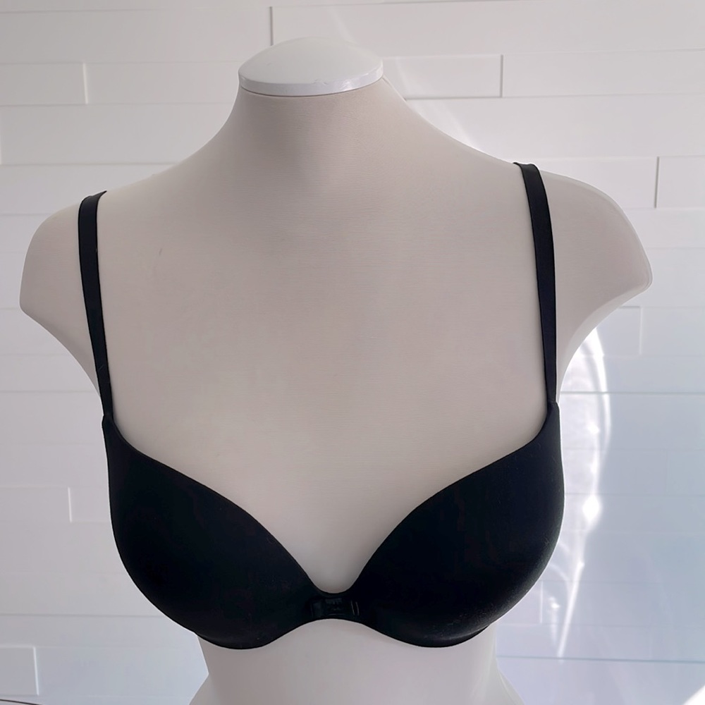 34C Incredible by Victoria’s Secret Black Plunge Bra - padded push-up